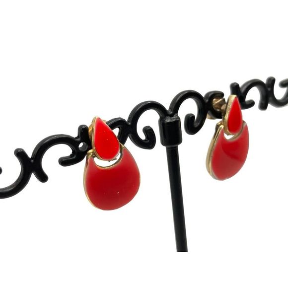 Red Doorknocker Enamel Earrings! - Picture 2 of 11